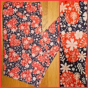 NWT TC Red Hearts White Floral Navy Blue CP Veterans Day USA Protest Leggings